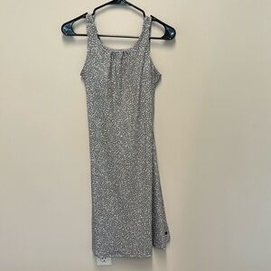 NWT Prana Dress. Skypath Dress. Color Carbon Speckles Size Small Shelf Bra
